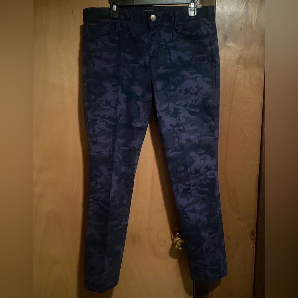 Tommy Hilfiger Camo Jeans Size 14